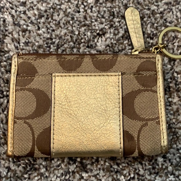 Coach small wallet with gold accents - Picture 4 of 7